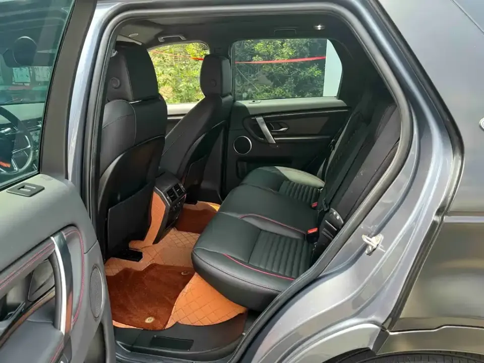 Land Rover Discovery Sport Hybrid