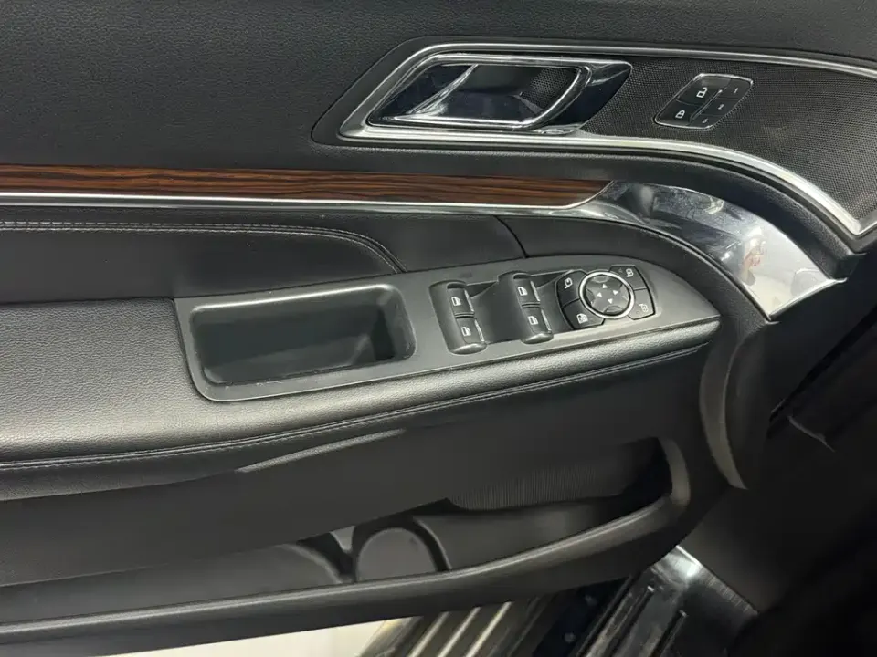 Ford Explorer (Import)
