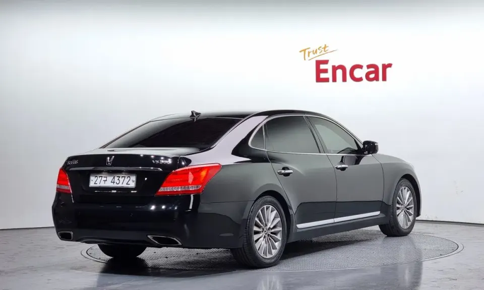 Hyundai Equus