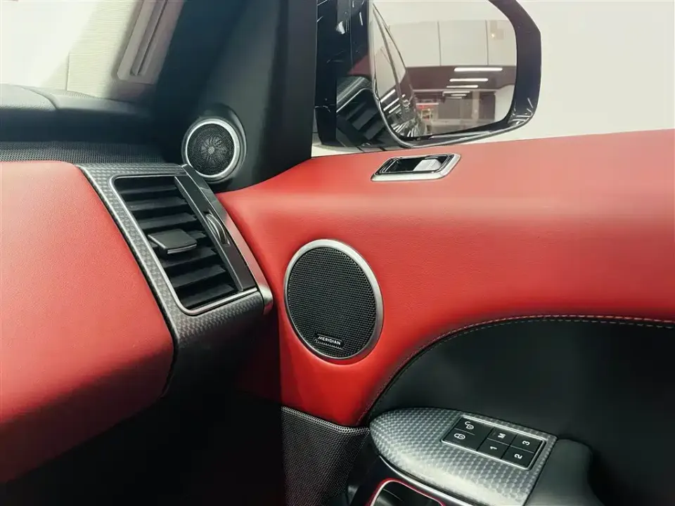 Land Rover Sport
