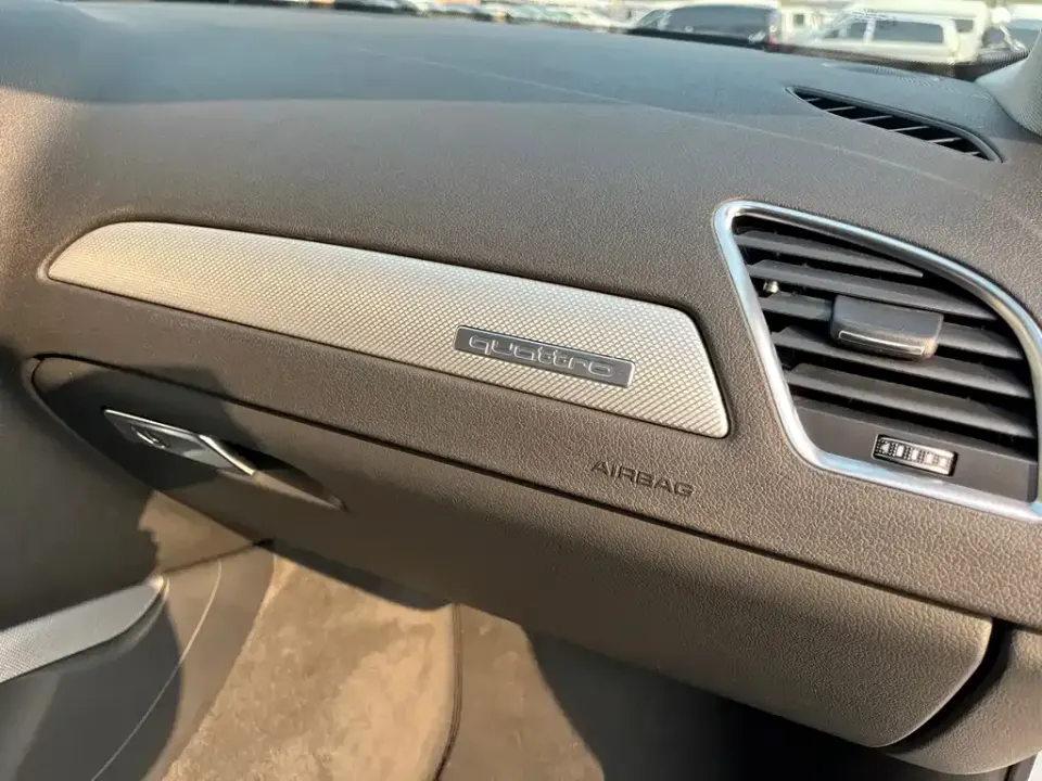 Audi A4 (Import)