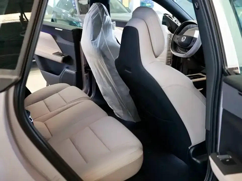 Volvo XC70 PHEV