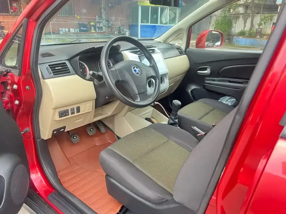 Venucia R50