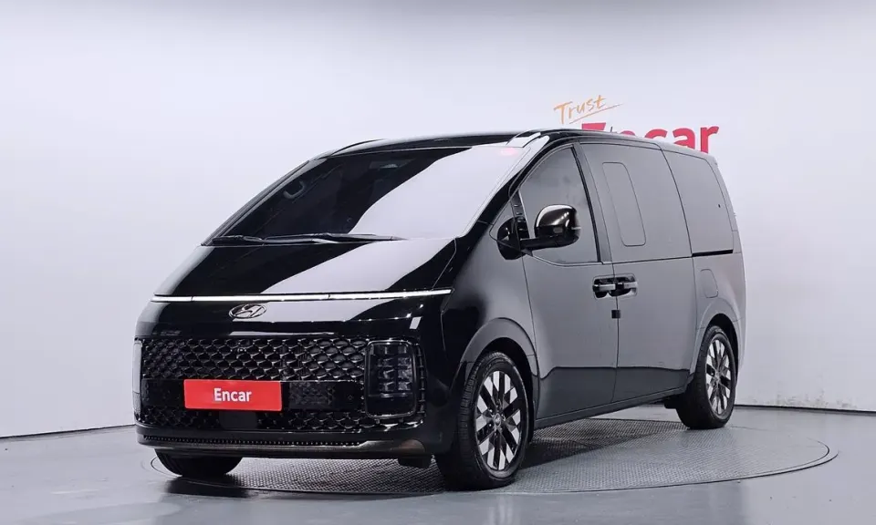 Hyundai Staria