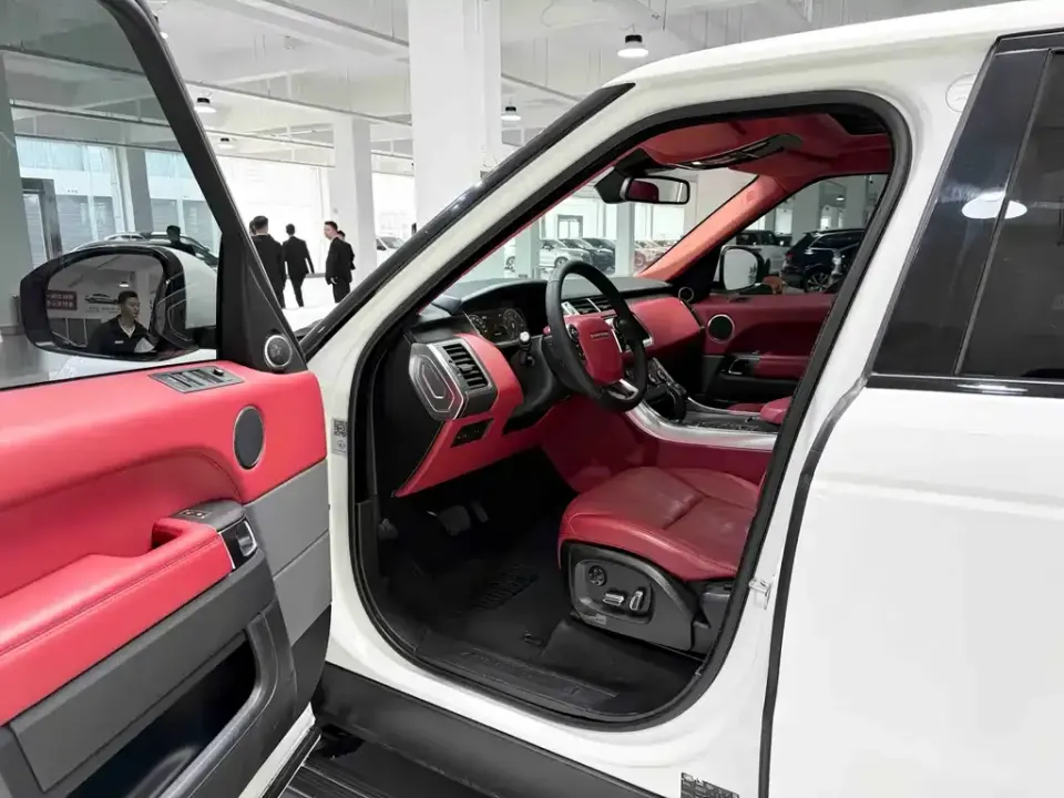 Land Rover Sport