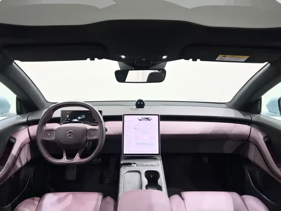 Nio ET5T