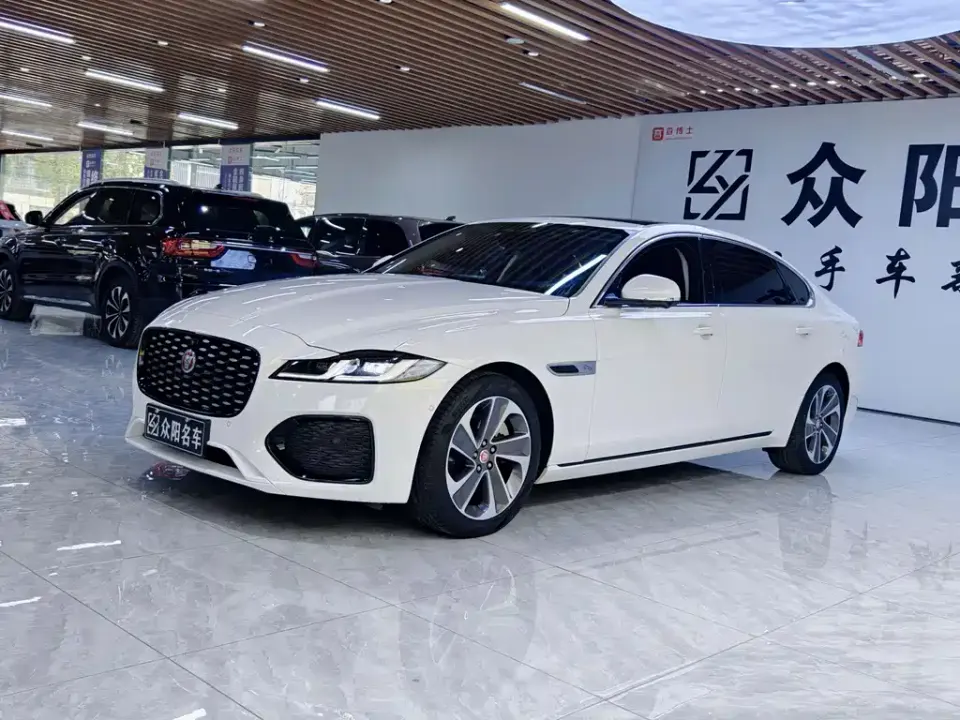 Jaguar XFL