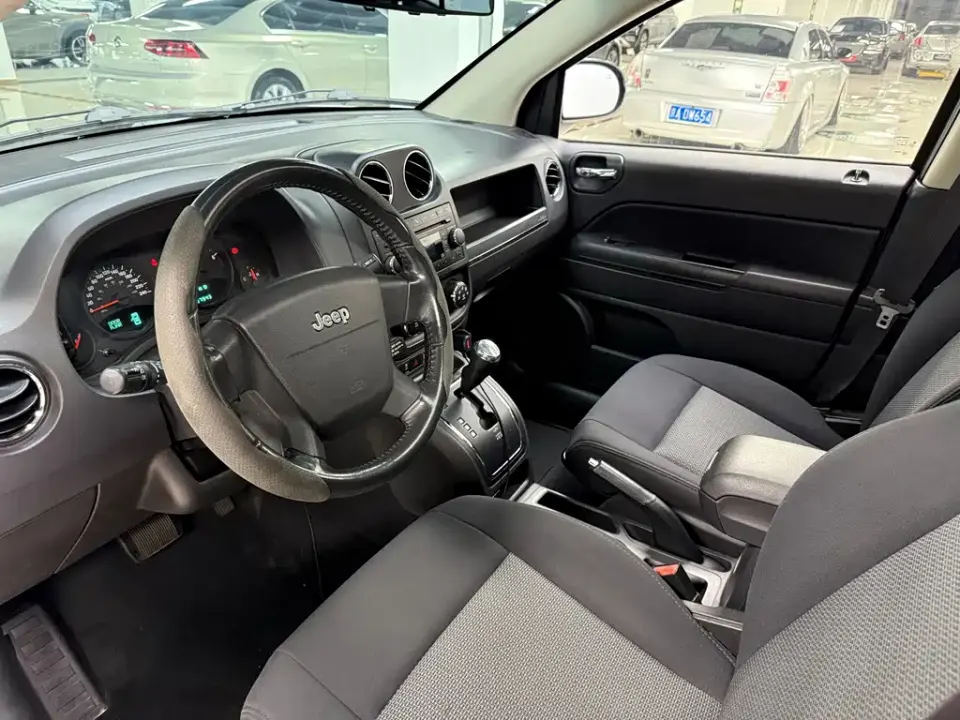 Jeep Compass (Import)