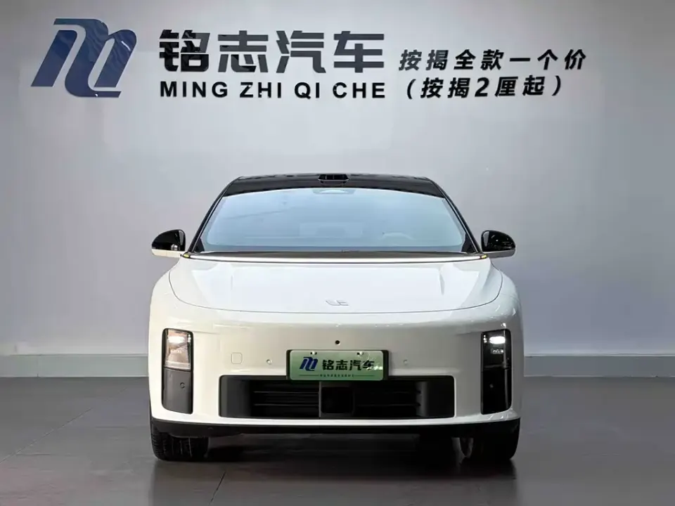 Li Li i6