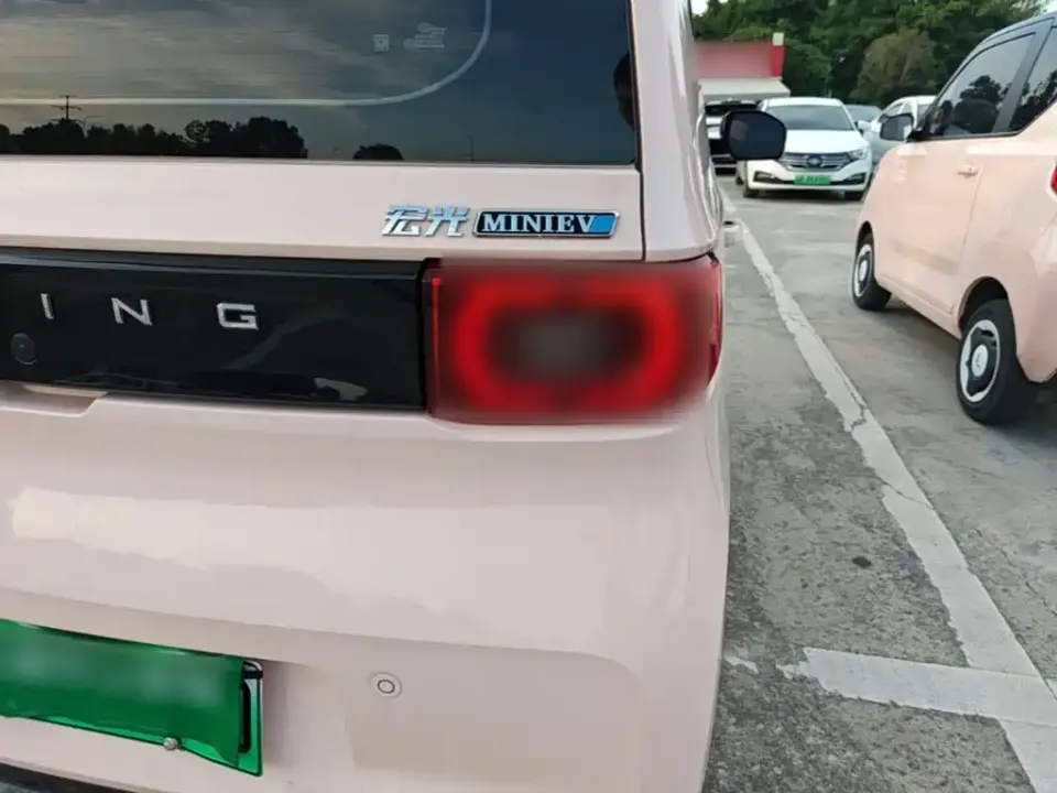 Wuling MINIEV