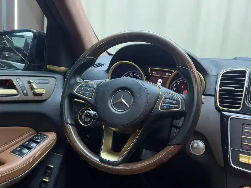 Mercedes-Benz GLS