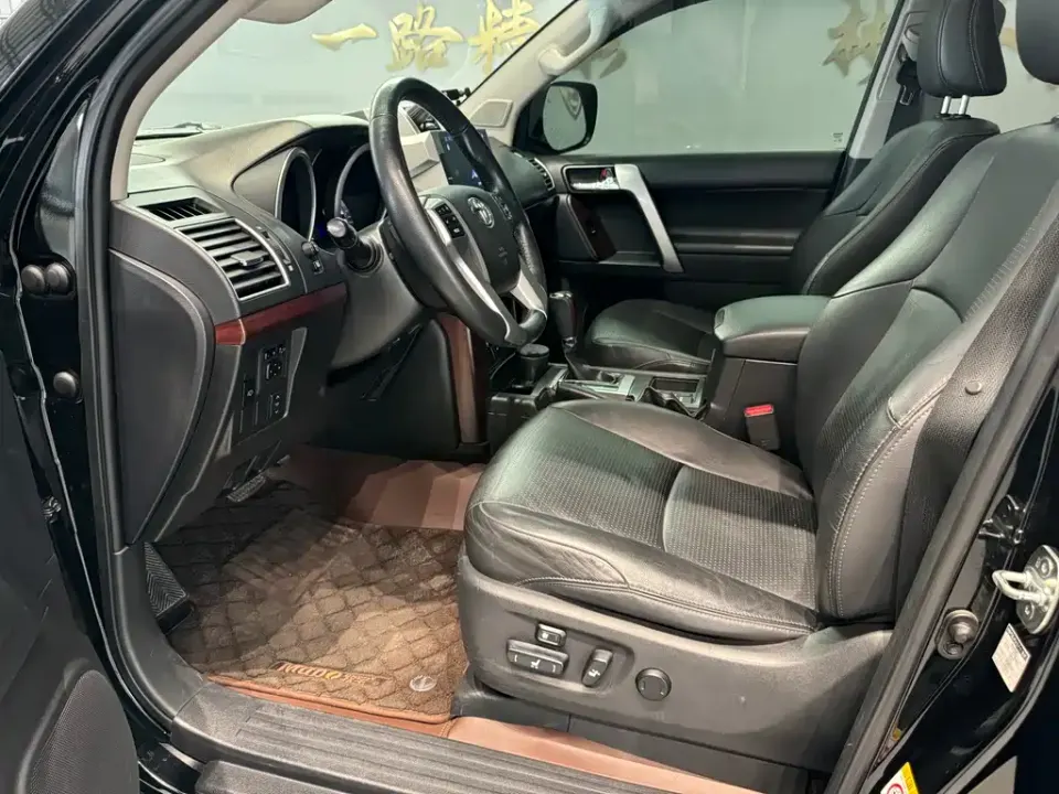 Toyota Prado
