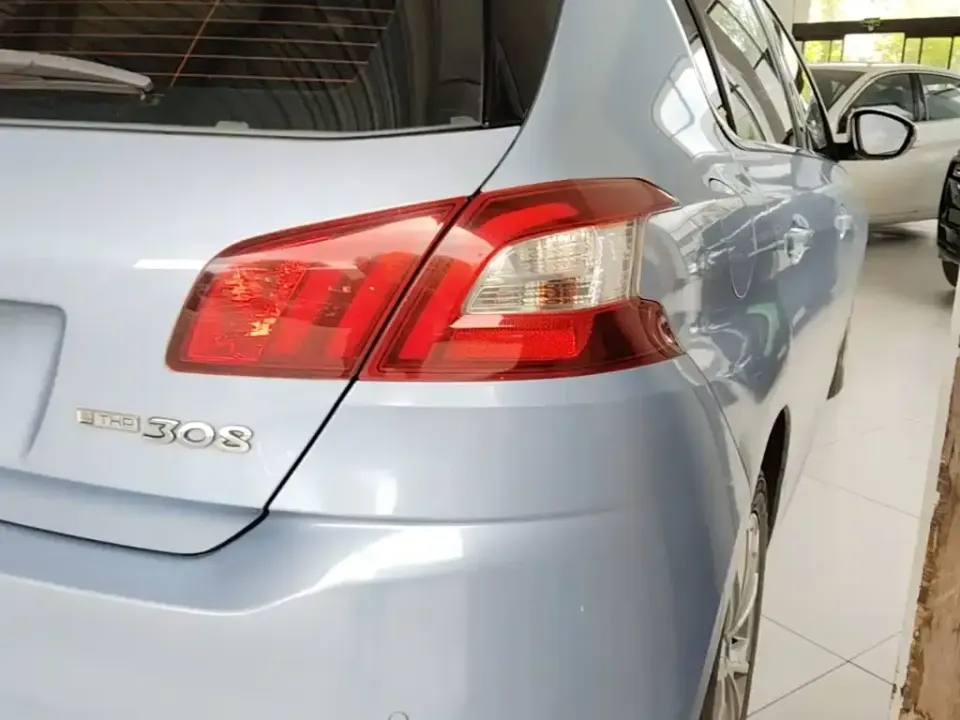 Peugeot 308S