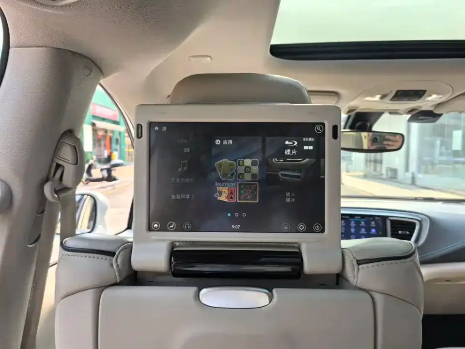 Chrysler Grand Voyager PHEV (Import)