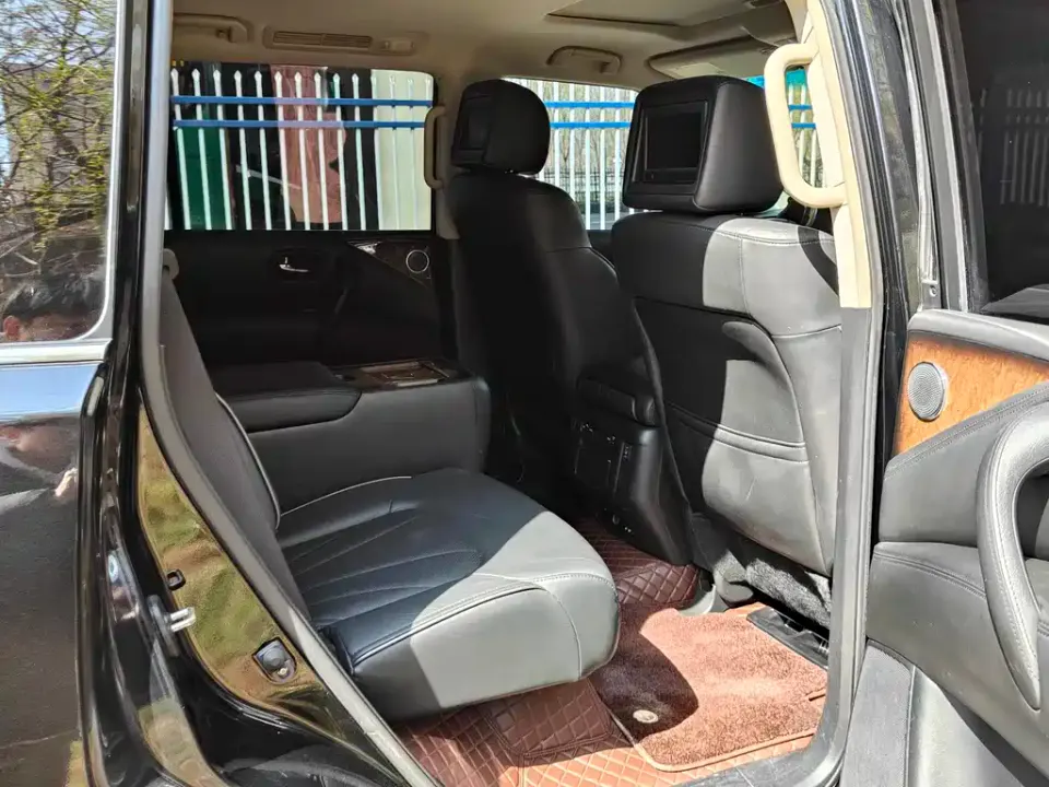 Infiniti QX