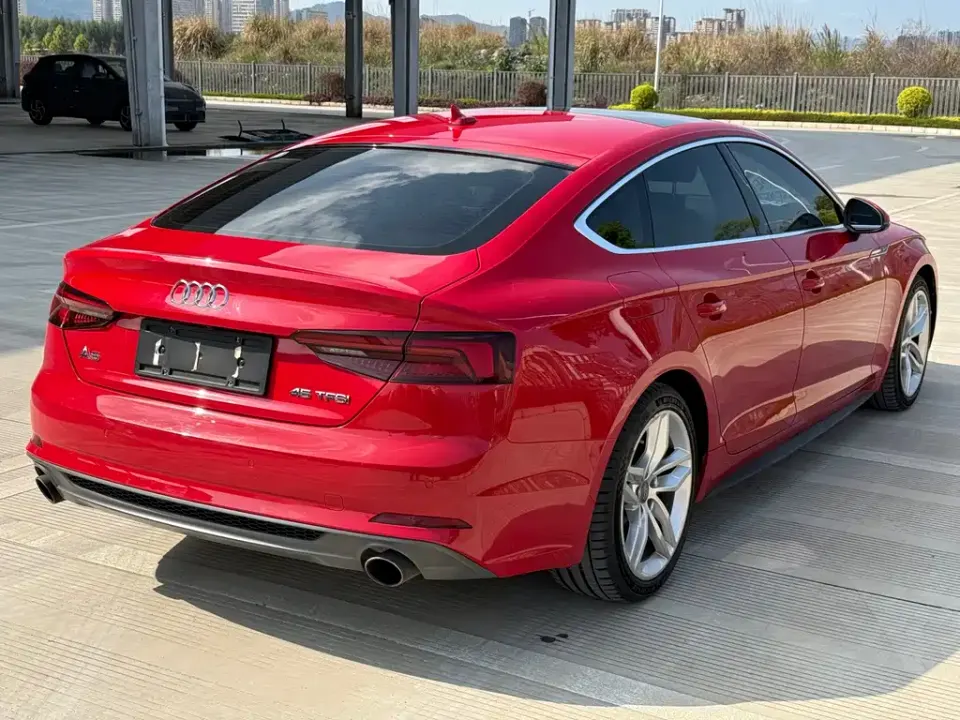 Audi A5 (Import)