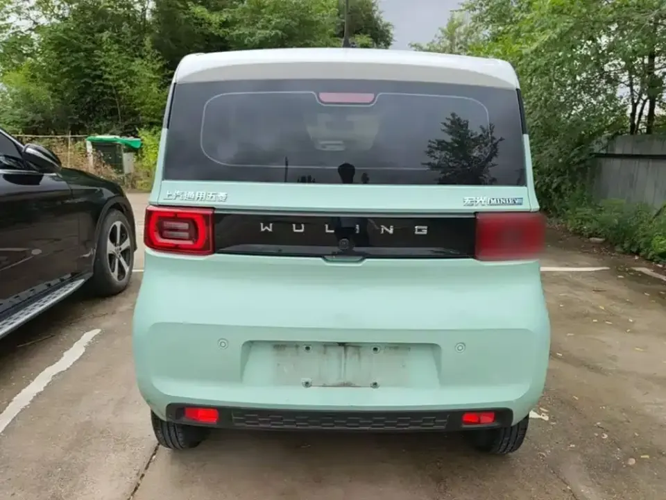 Wuling MINIEV