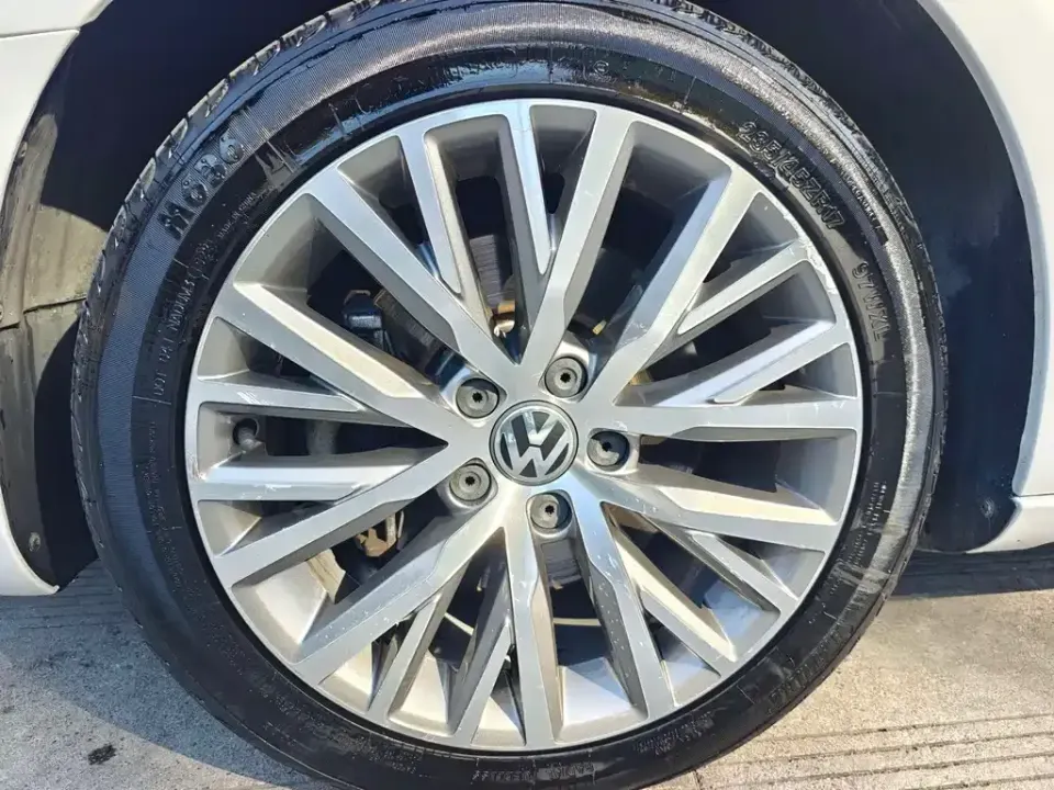 Volkswagen CC