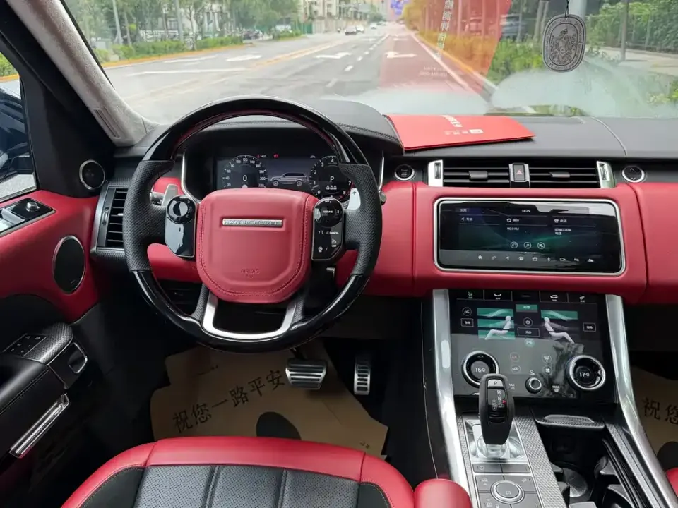 Land Rover Sport