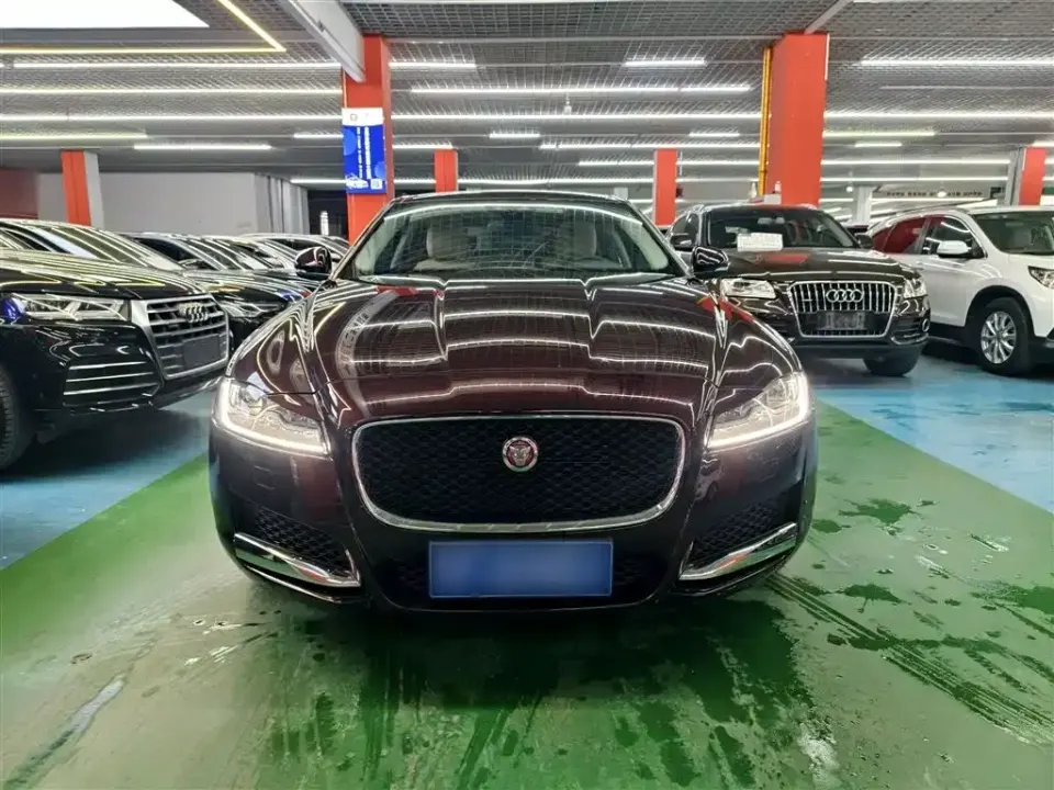 Jaguar XFL