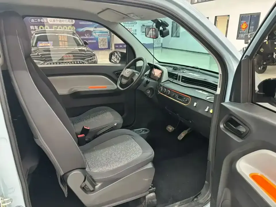 Wuling MINIEV