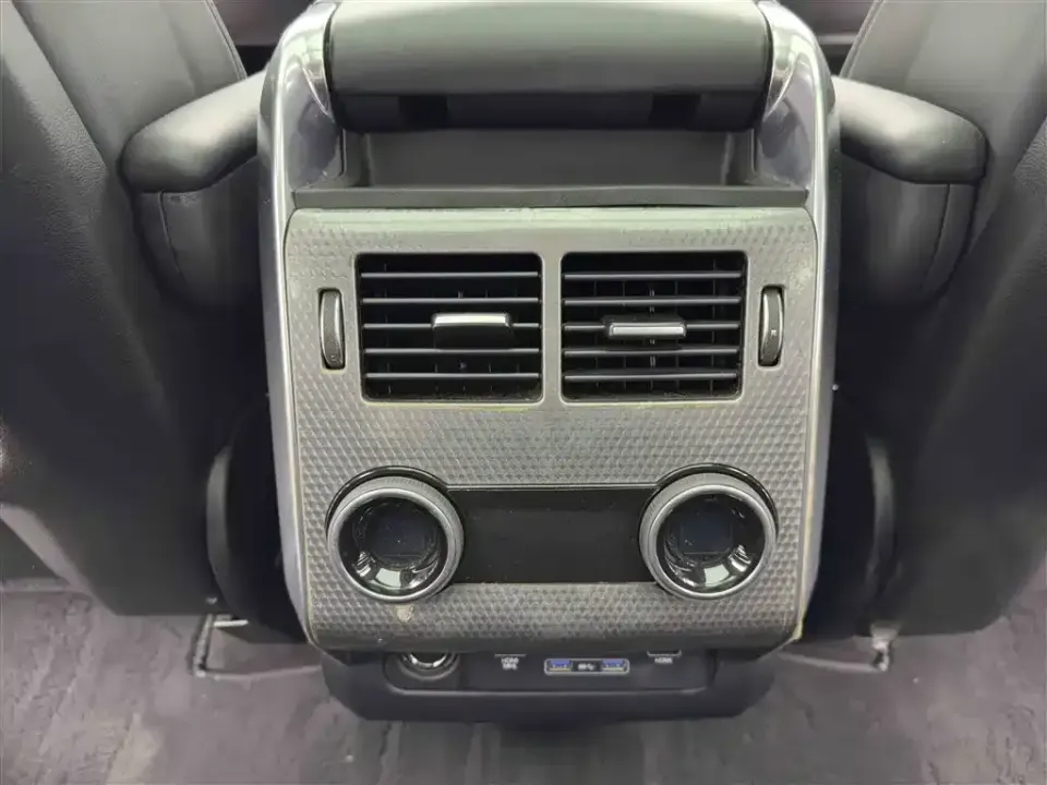 Land Rover Sport