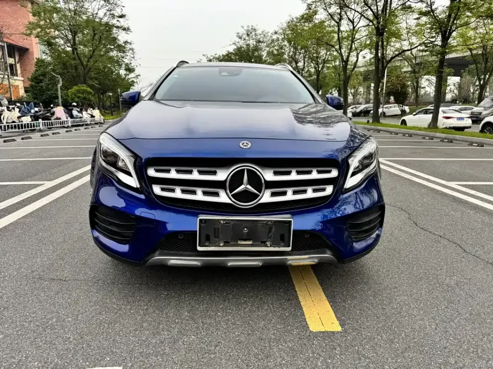 Mercedes-Benz GLA