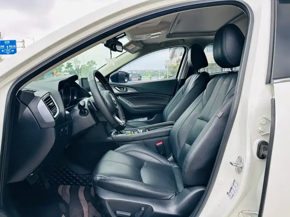 Mazda 3 Axela