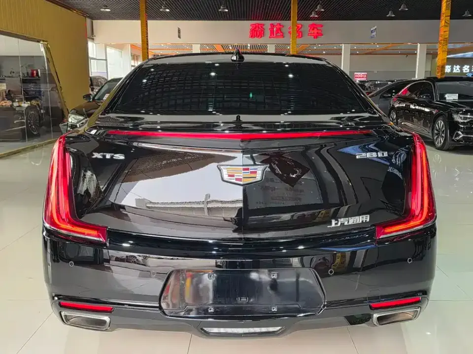 Cadillac XTS