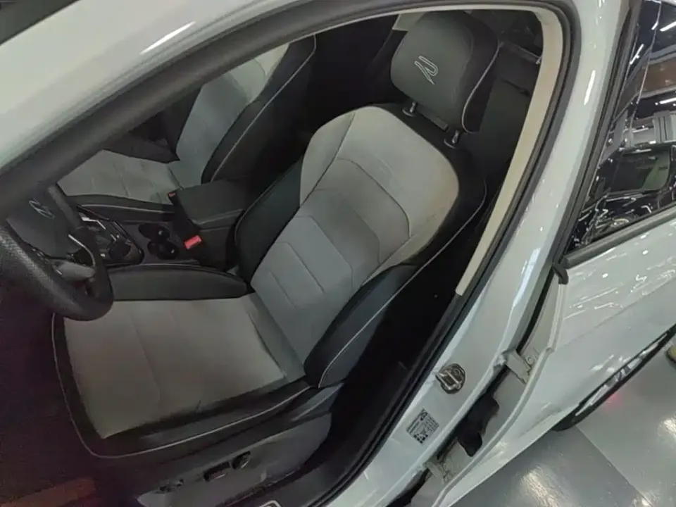 Volkswagen X