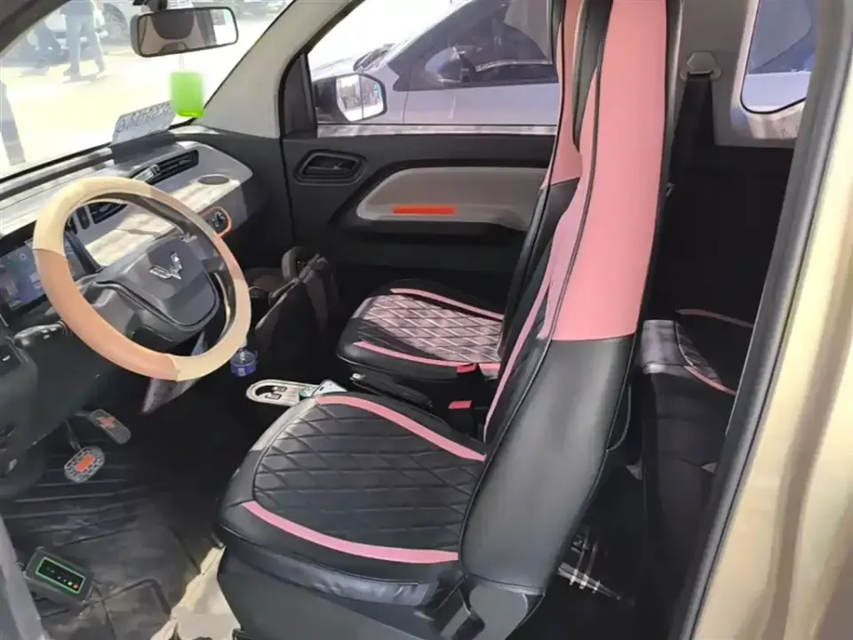 Wuling MINIEV
