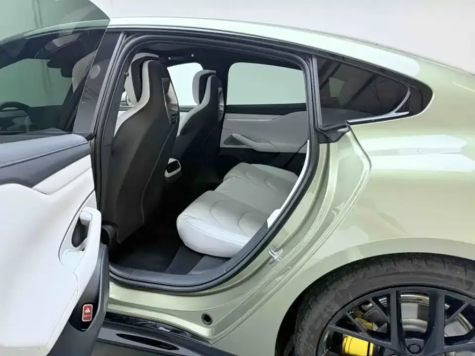 Xiaomi SU7
