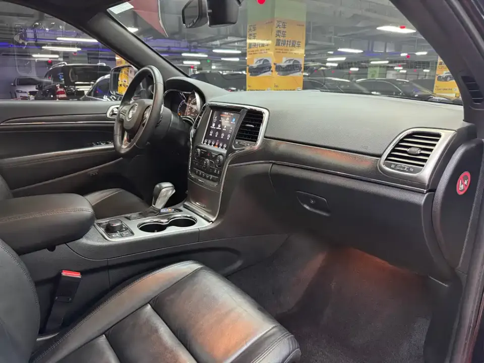Jeep Grand Cherokee (Import)