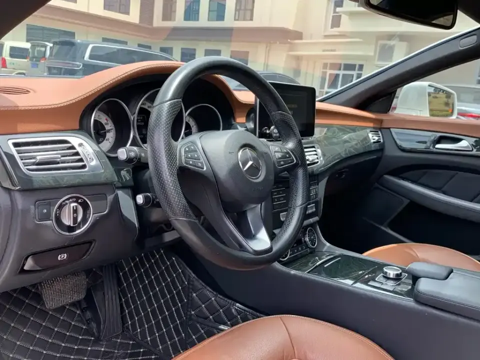 Mercedes-Benz CLS