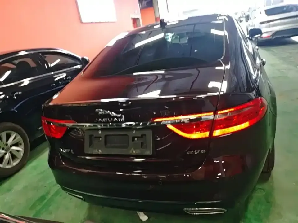 Jaguar XFL
