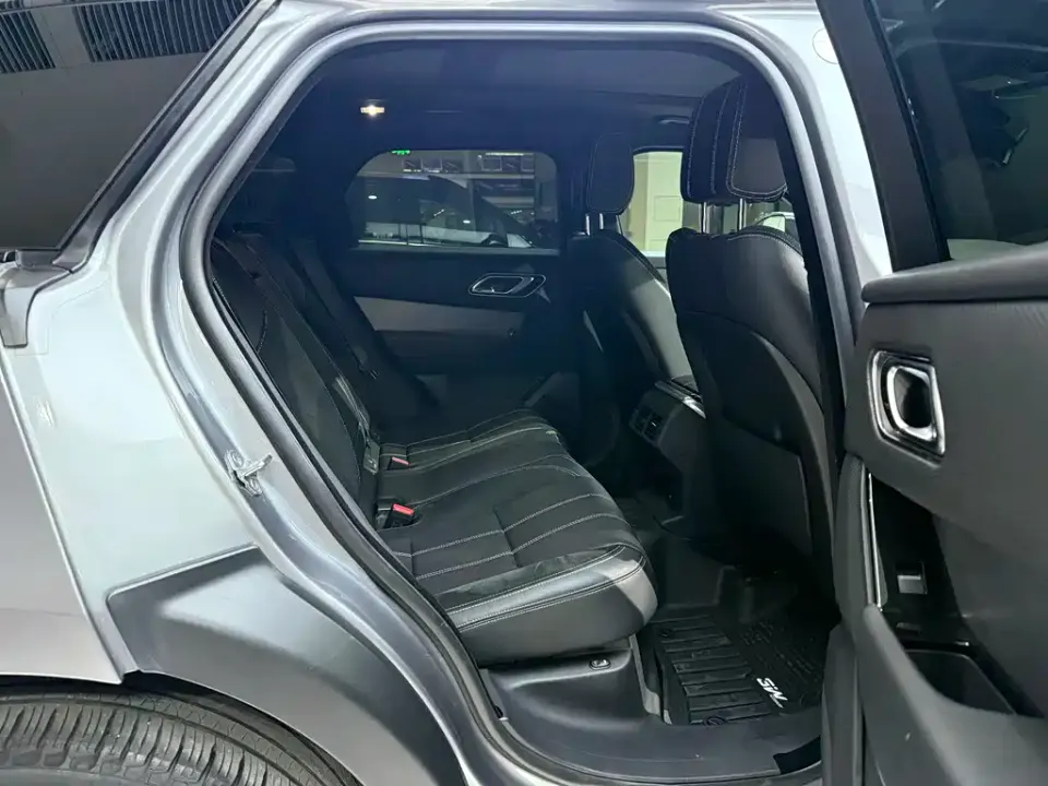 Land Rover Velar