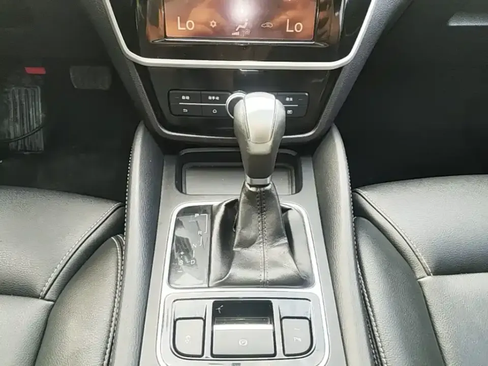 BYD MAX