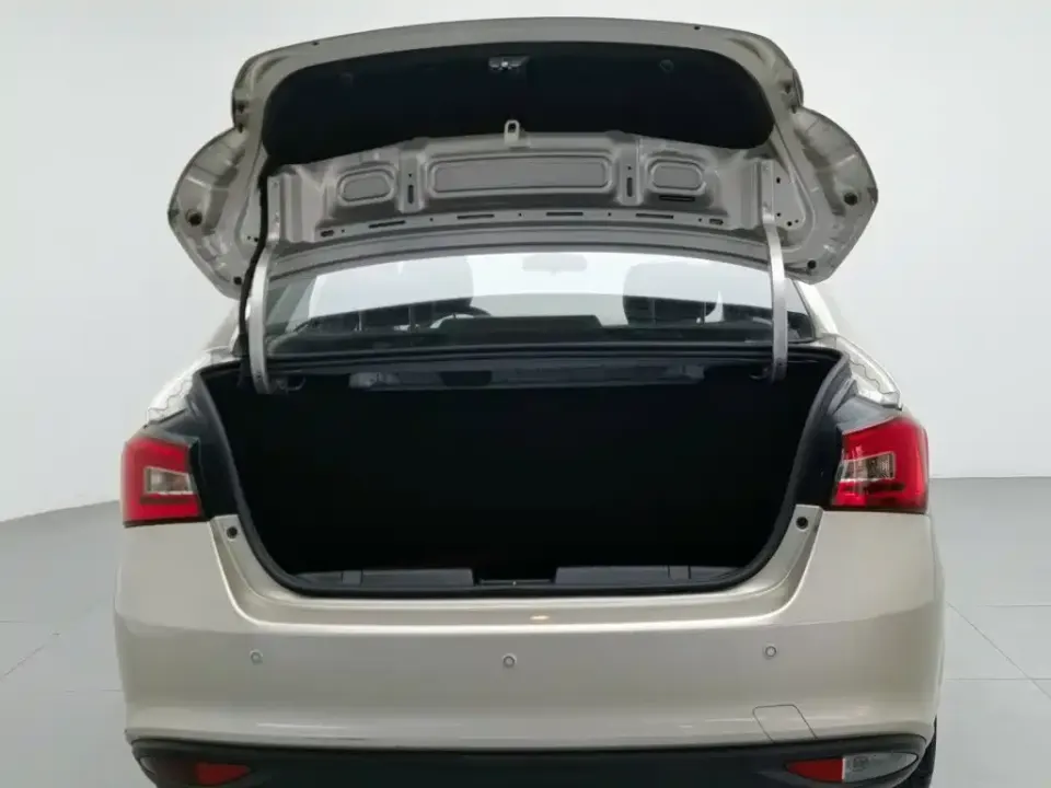 Chery Arrizo 5