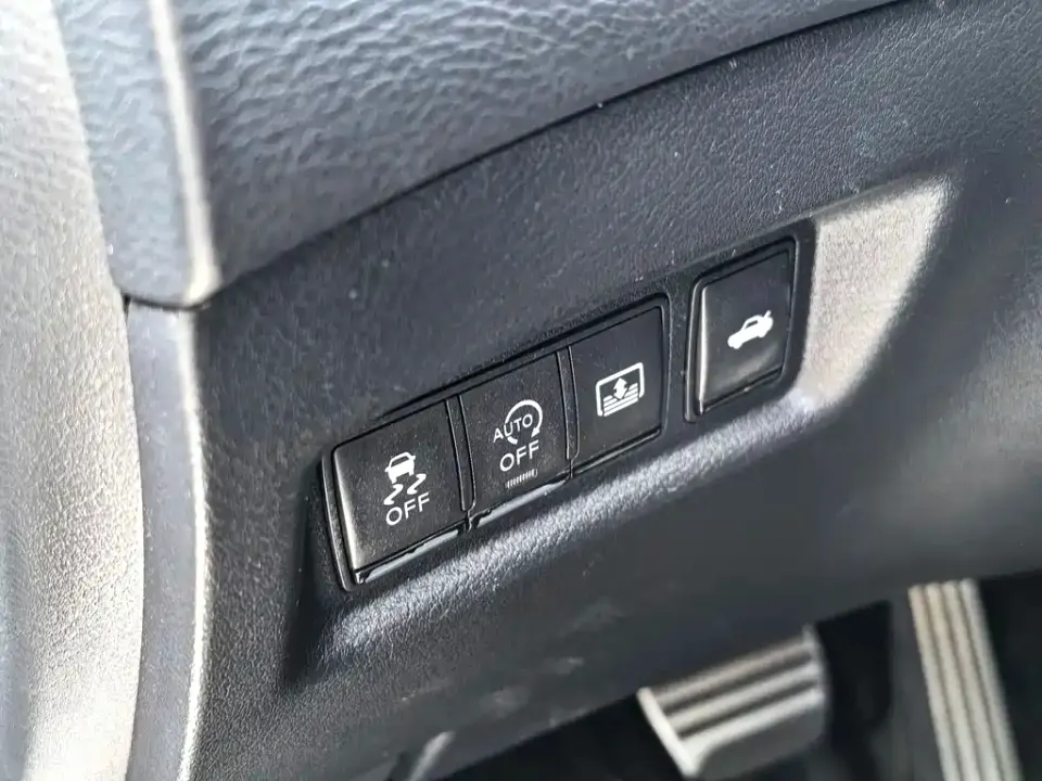 Infiniti Q50L
