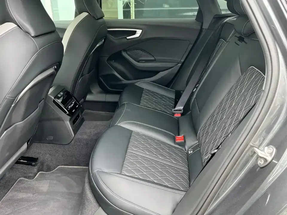 Audi A5L