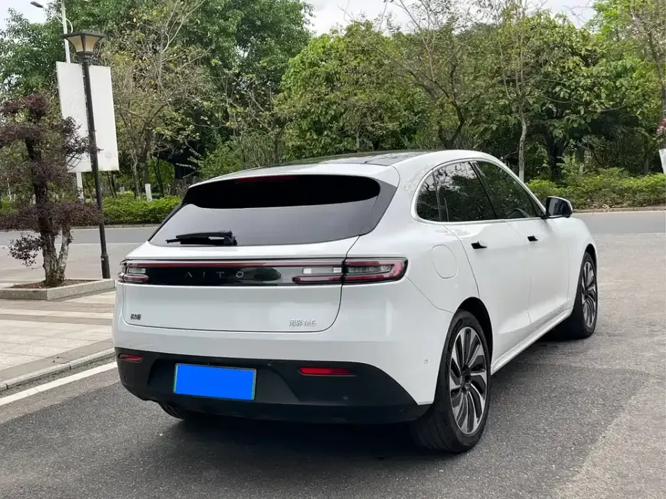 AITO AITO M5