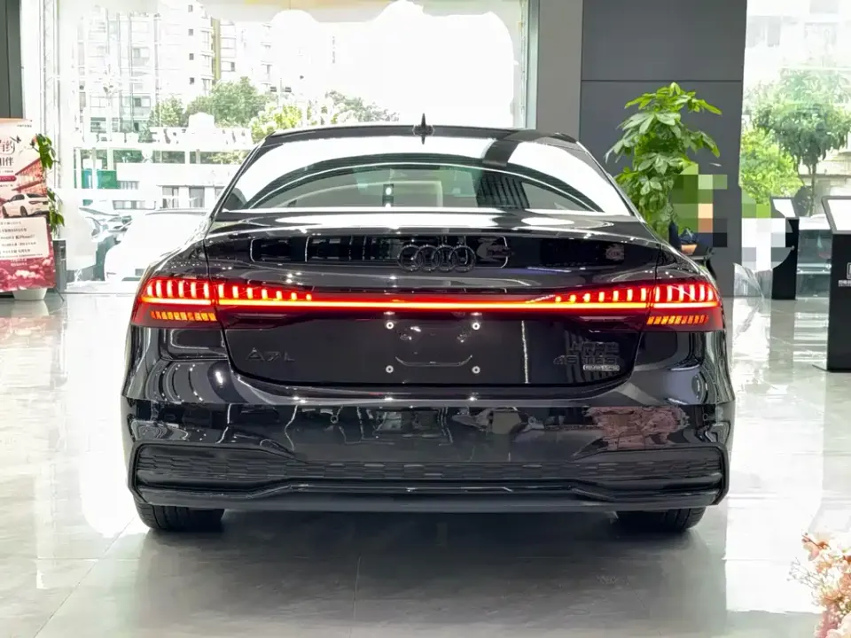 Audi A7L
