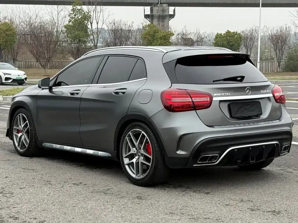 Mercedes-Benz GLA AMG