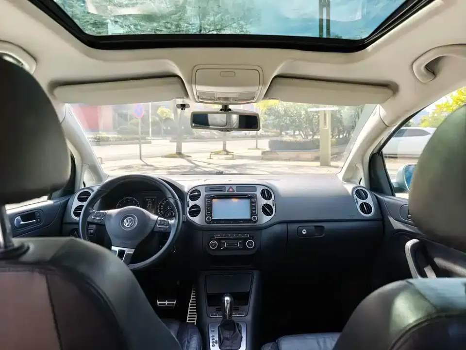 Volkswagen Golf (Import)