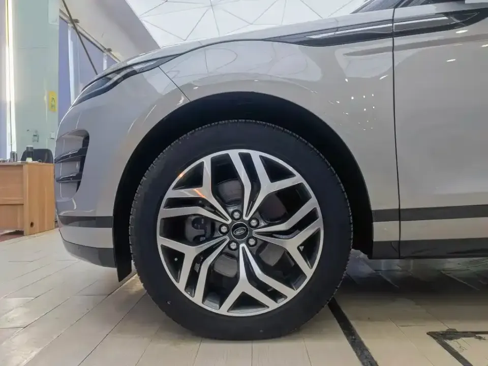 Land Rover Evoque PHEV