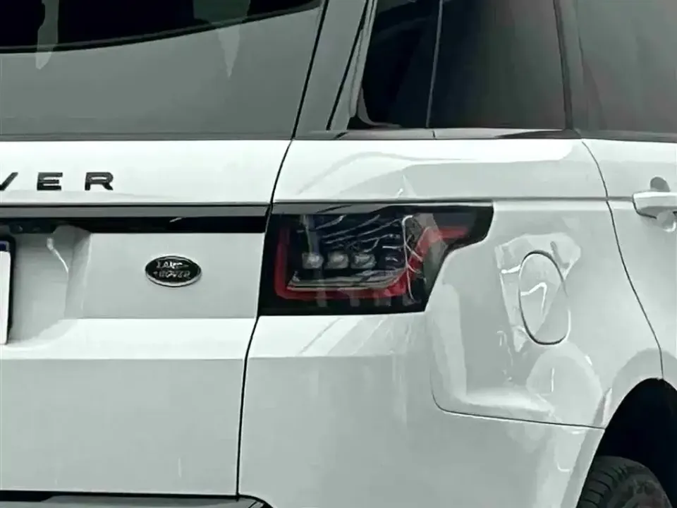Land Rover Sport