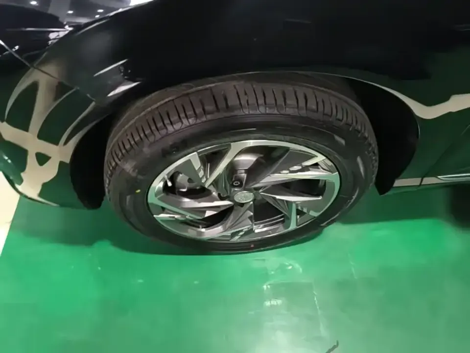 Hongqi Hongqi HS3 PHEV