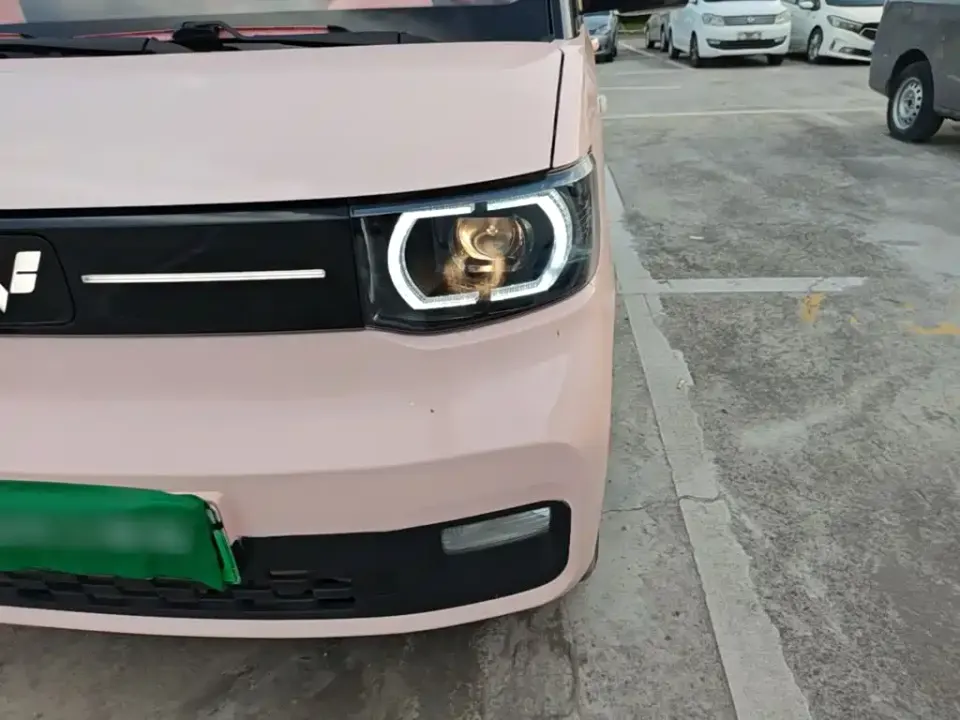 Wuling MINIEV