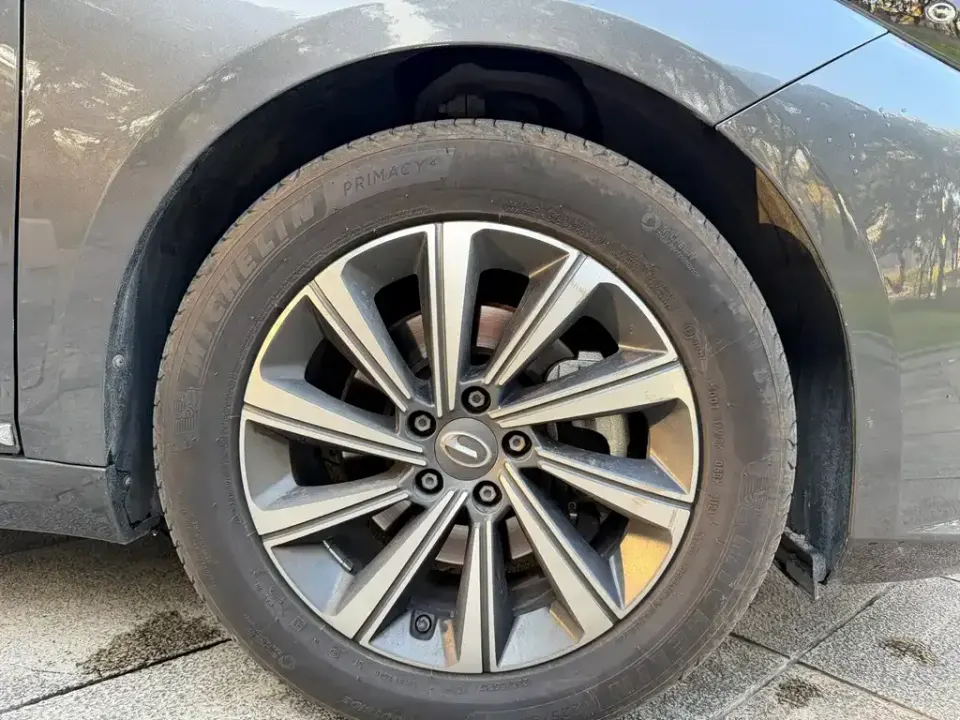 GAC Trumpchi GA8
