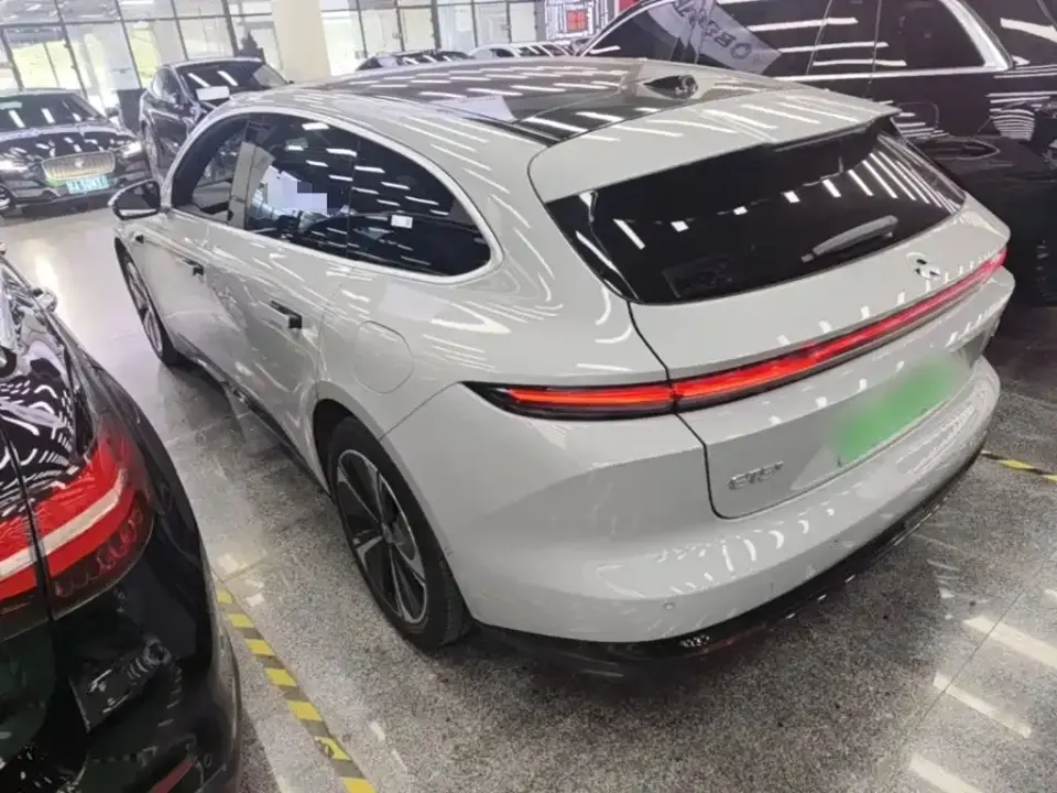 Nio ET5T